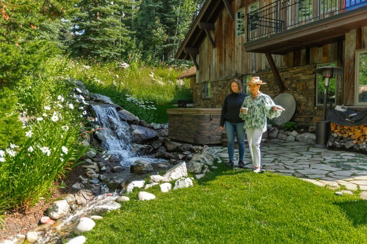 account manager and customer - village gardener