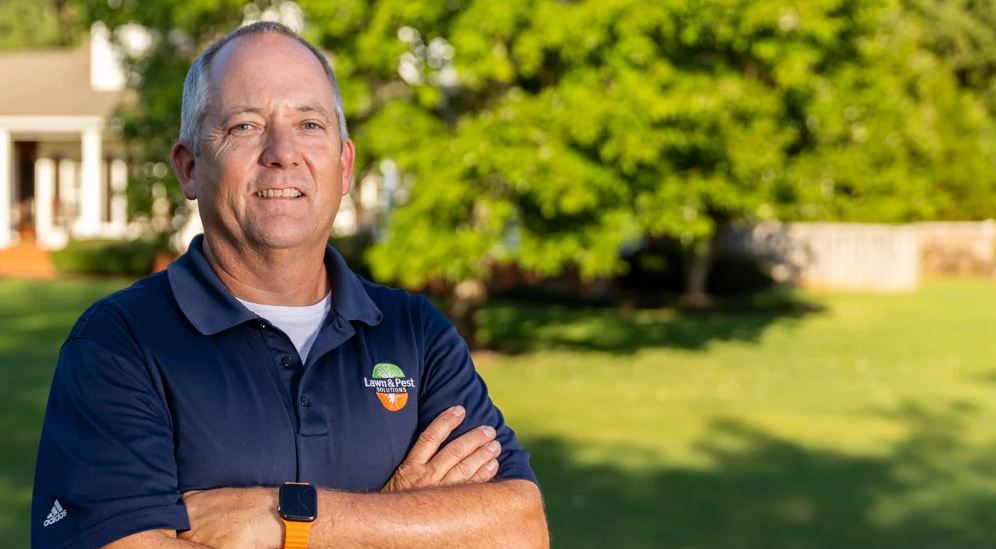 Paul Wellborn - Lawn and Pest Solutions