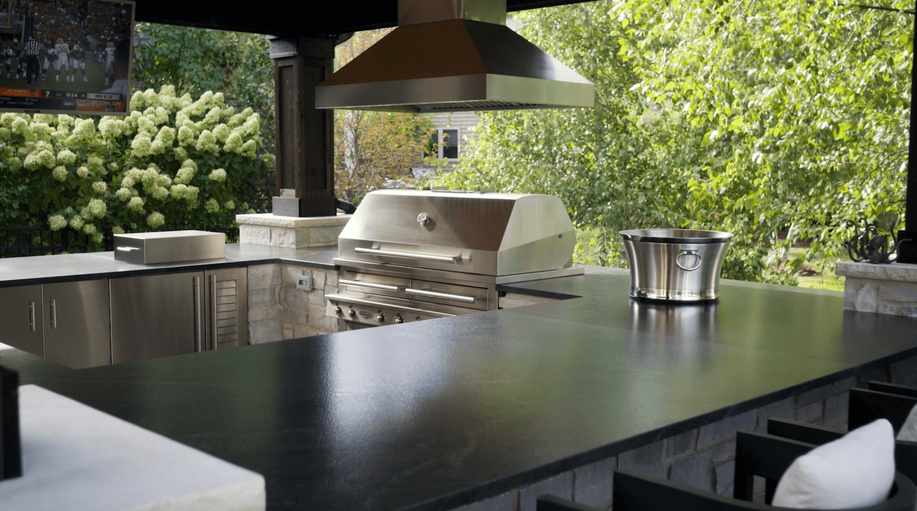outdoor kitchens - KD Landscape